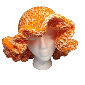 White/Orange Chunky Ruffle Hat